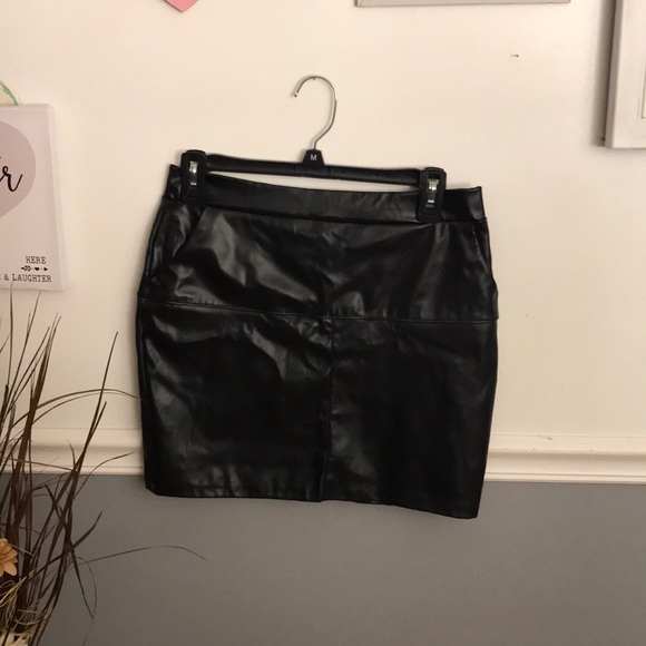 Windsor Dresses & Skirts - Windsor